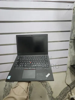 Laptop Lenovo ThinkPad X270 4GB Intel Core i3 HDD+SSD 500GB