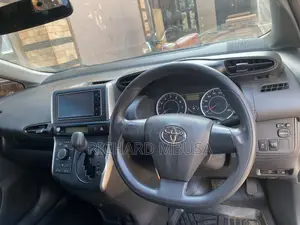 Toyota Wish 2010 White