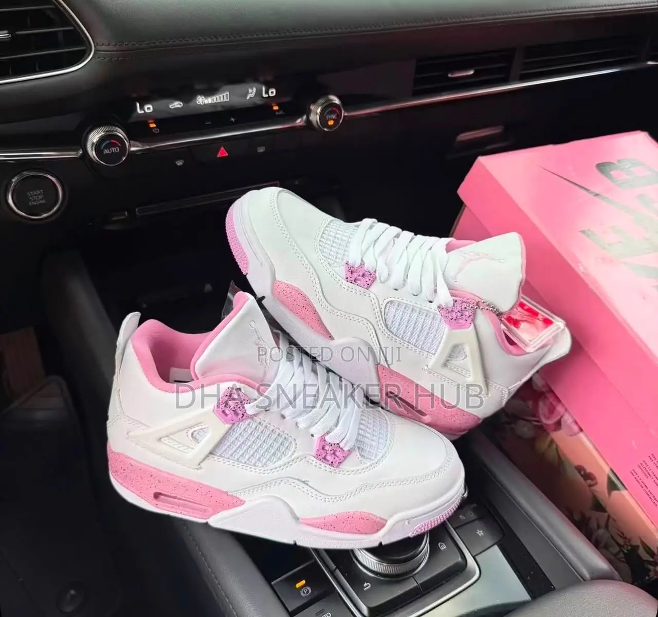 Air Jordan 4 Pink Oreo