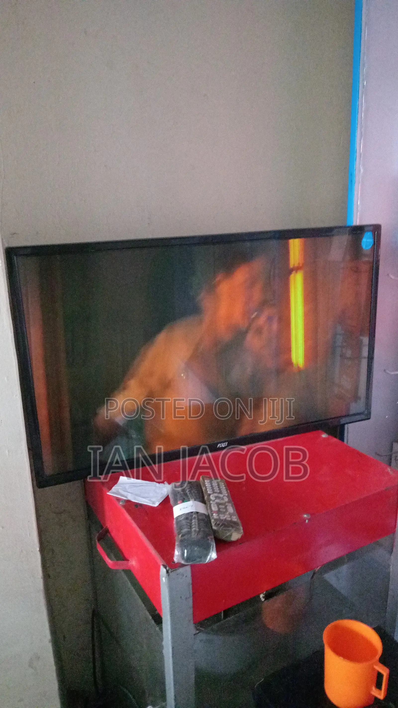 Pixel Flat TV
