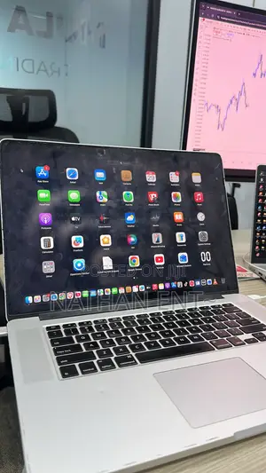 New Laptop Apple MacBook 2015 16GB Intel Core i7 SSD 256GB