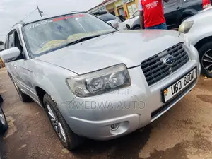 Subaru Forester 2005 Silver