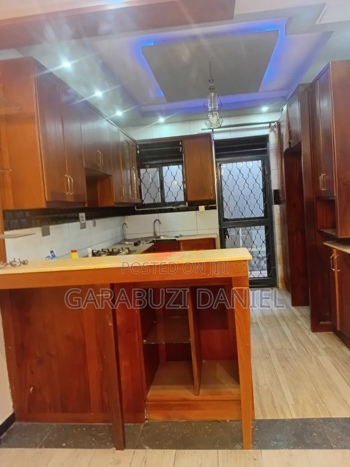Furnished 5bdrm Bungalow in Makadwa, Ssisa for rent
