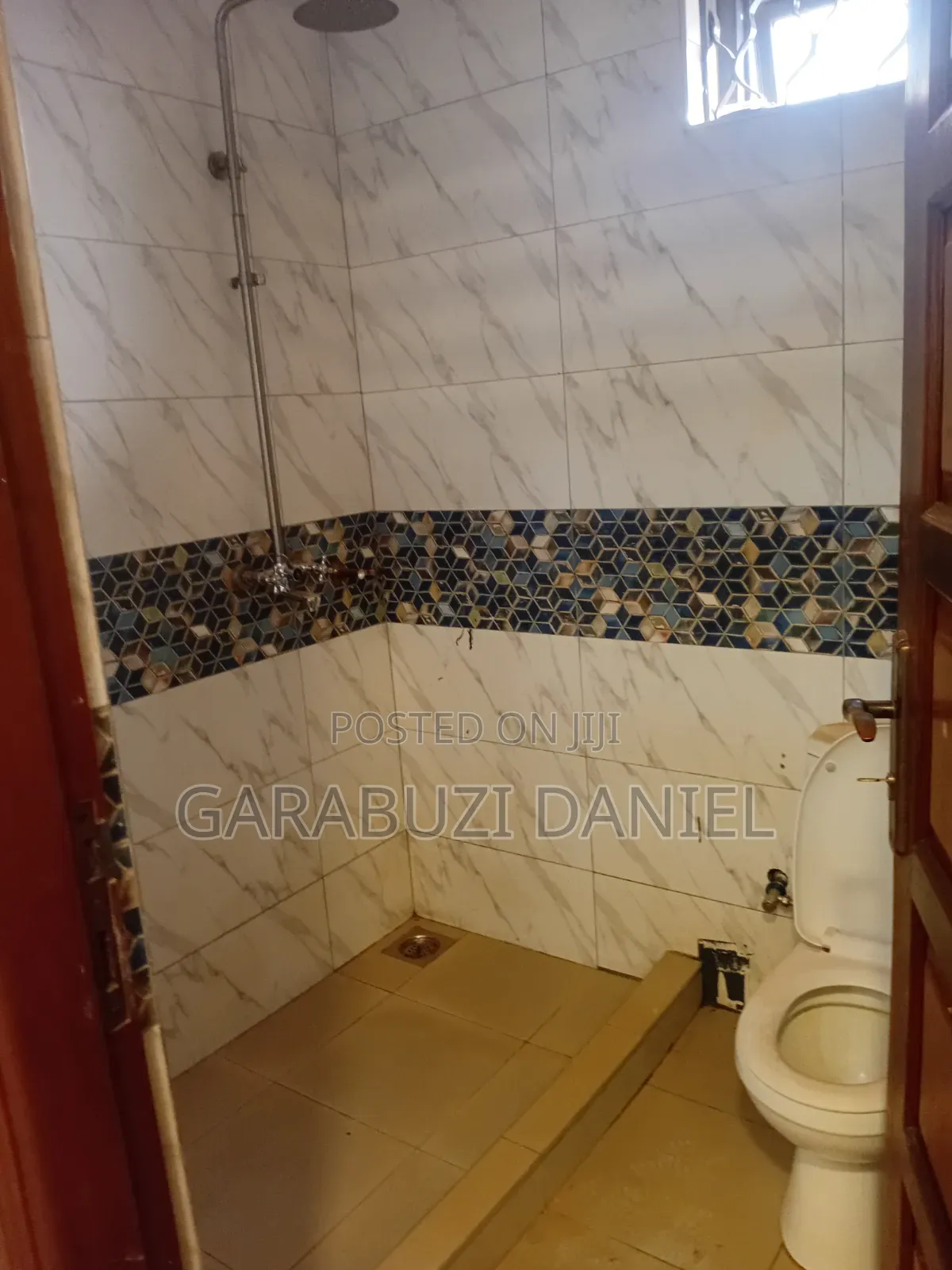 Furnished 5bdrm Bungalow in Makadwa, Ssisa for rent
