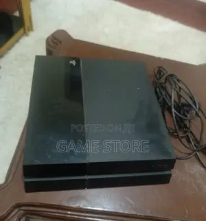 PS4 Standard Console Make Your Cooling Fan Work Through the Night