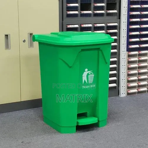 50L Trash Bin With a Foot Operated Pedal Mechanism
