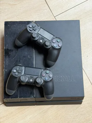 PS4 Standard: 12 Games, 2pads. One for the Winner, One for the Hater.