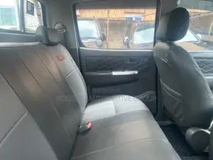 Toyota Hilux 2.5 D-4D SRX 2010 White