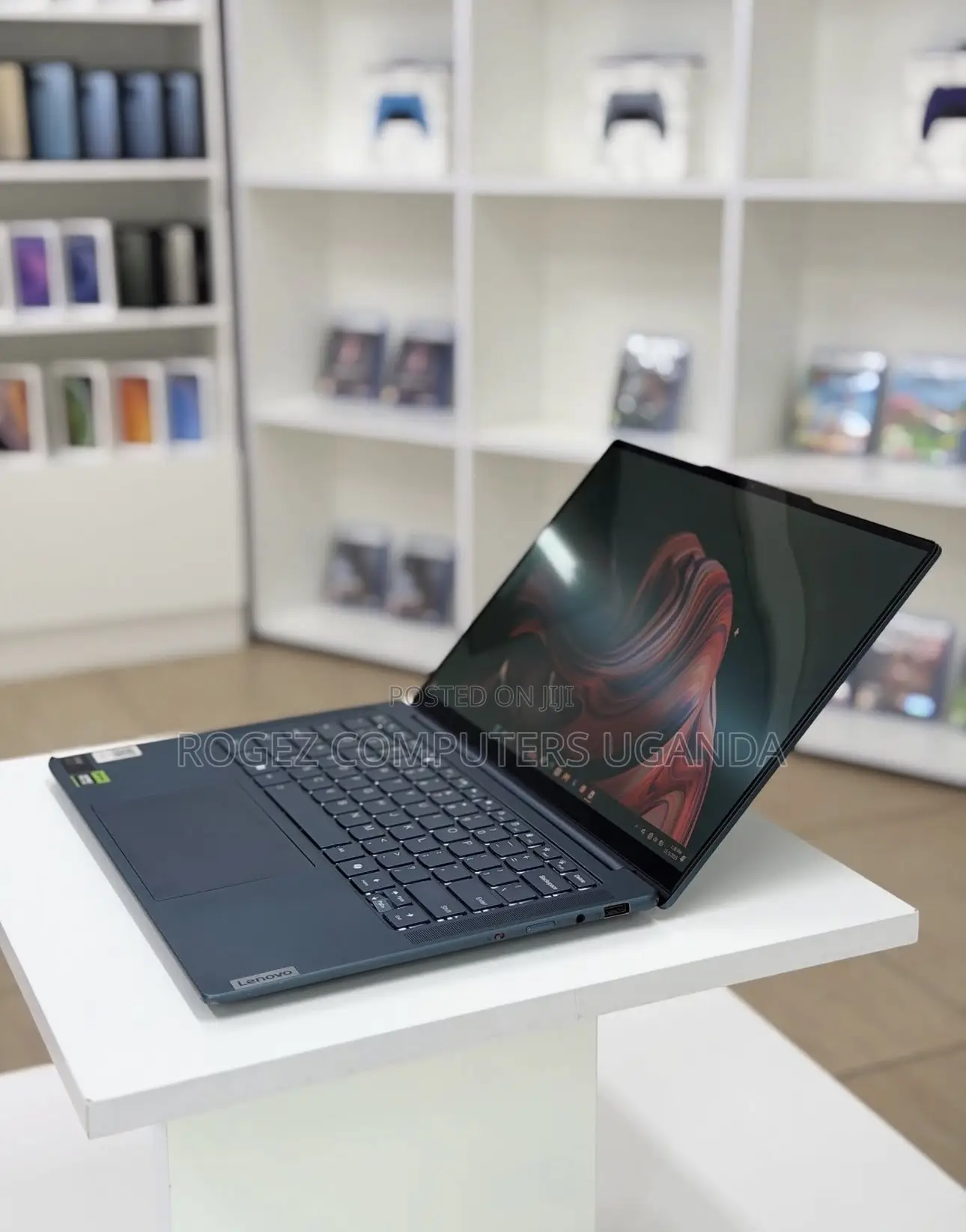New Laptop Lenovo Yoga Pro 9i Aura Edition 32GB AMD Ryzen 7 SSD 512GB