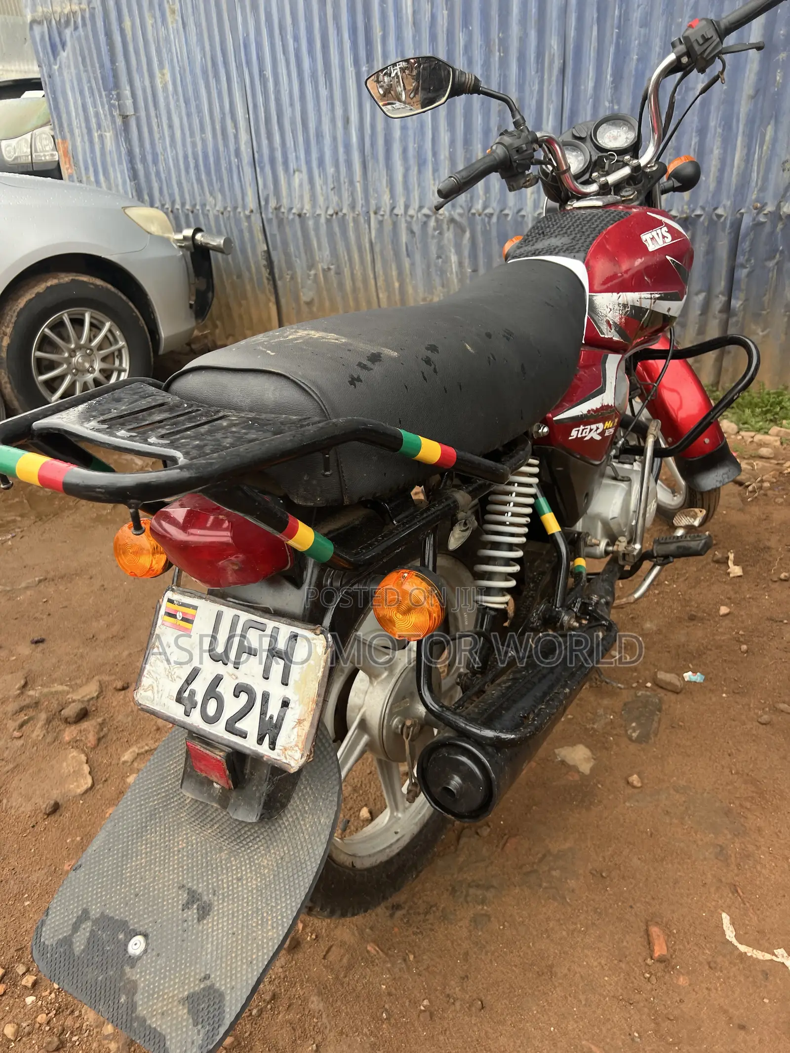 TVS HLX 125 2023 Red