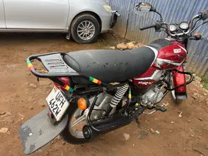 TVS HLX 125 2023 Red