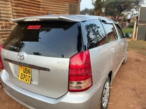 Toyota Wish 2006 Silver
