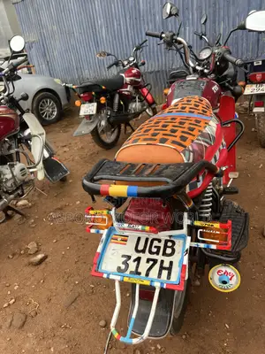 TVS HLX 125 2024 Red