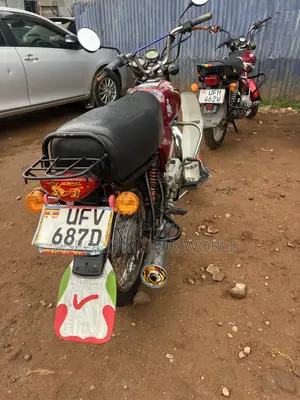 Bajaj Boxer 100 2023 Red