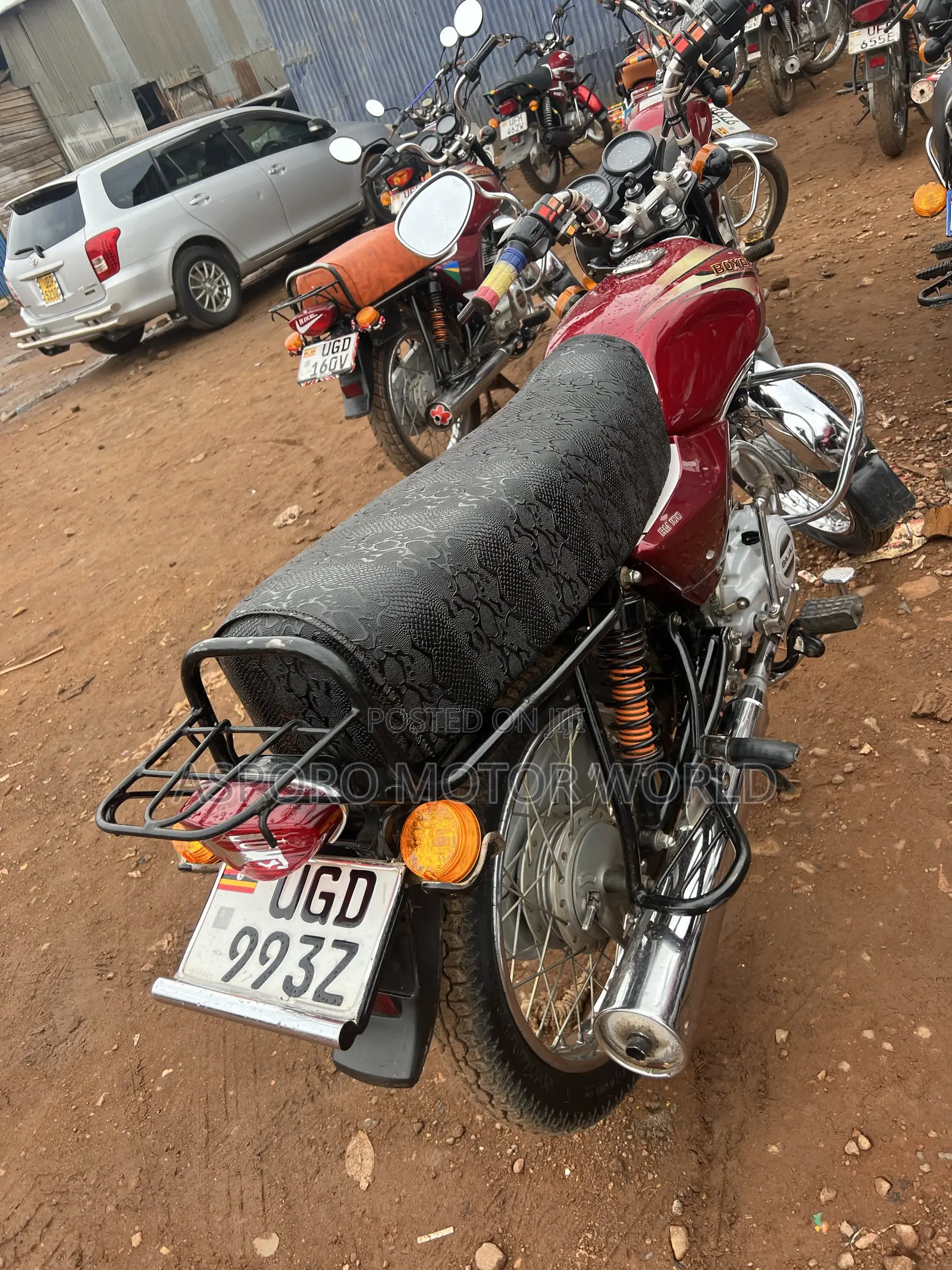 Bajaj Boxer 100 2024 Red