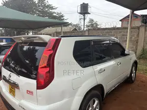 Nissan X-Trail 2.0 Petrol XE 2009 White