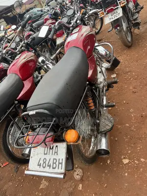 Bajaj Boxer 100 2026 Red