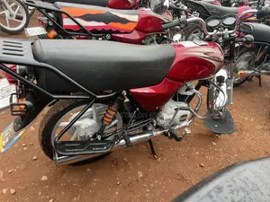 Bajaj Boxer 100 2026 Red