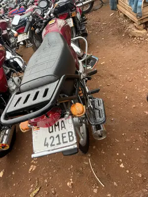 Bajaj Boxer 100 2026 Red