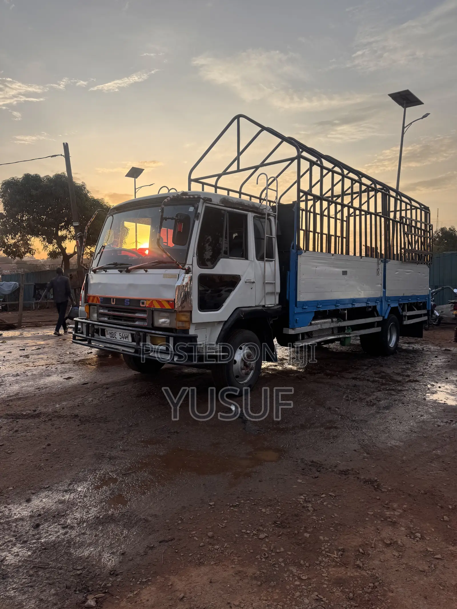 Fuso Fighter UBE