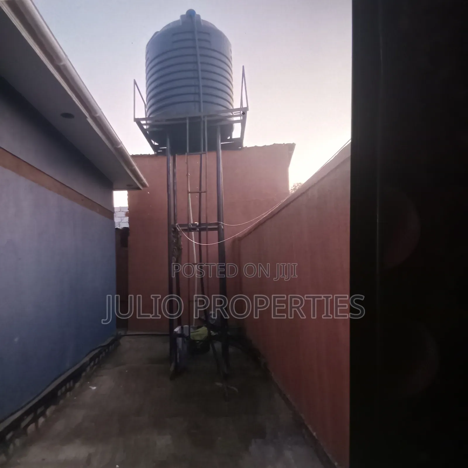 Furnished 8bdrm Mansion in Julius Estates, Bulenga for sale