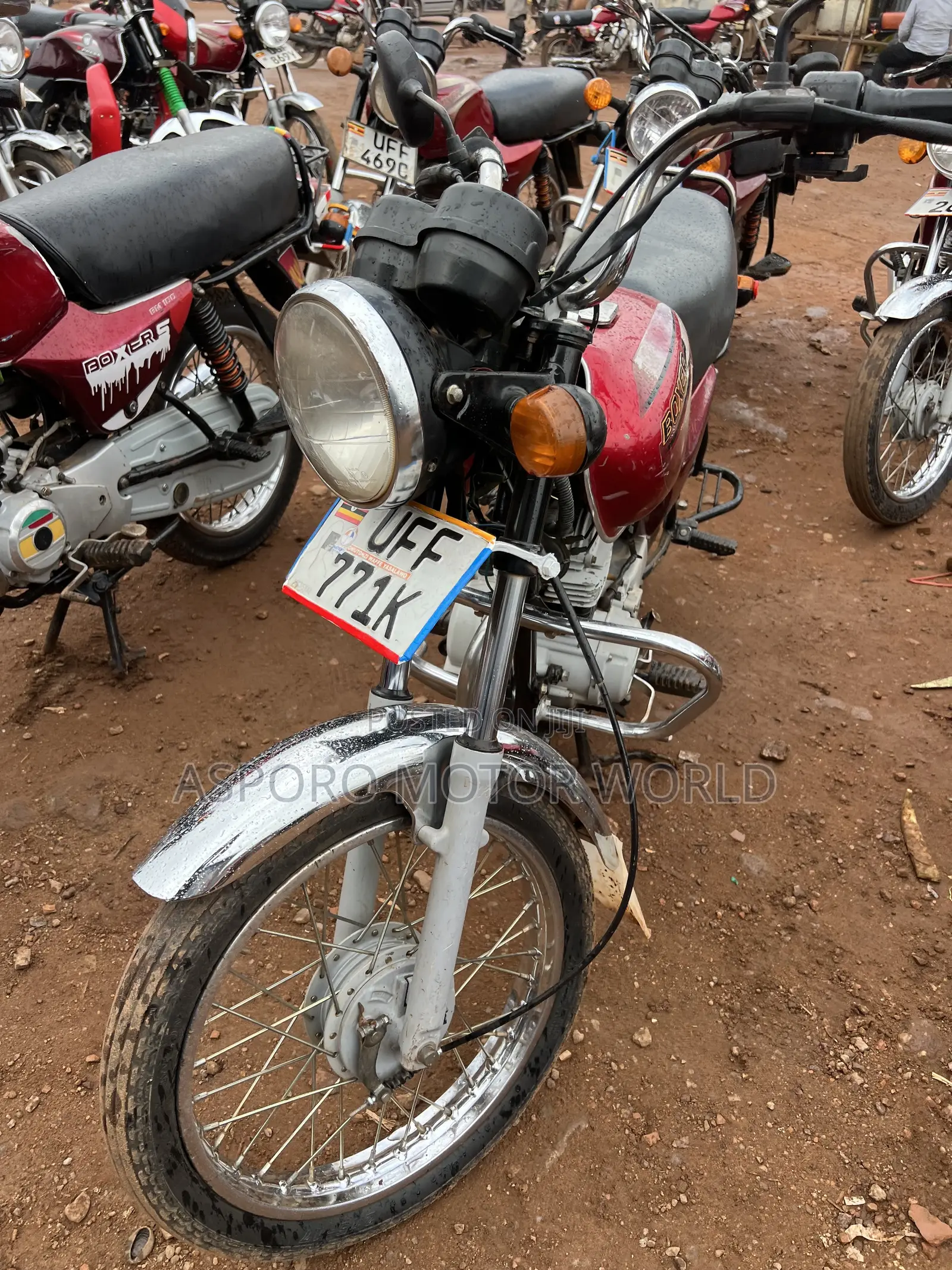 Bajaj Boxer 100 2022 Red