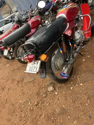 Bajaj Boxer 100 2023 Red