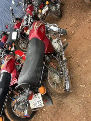 Bajaj Boxer 100 2023 Red