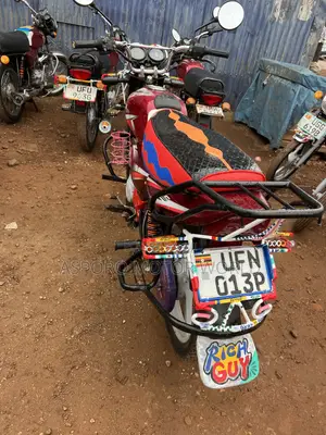 Bajaj CT 125X 2023 Red