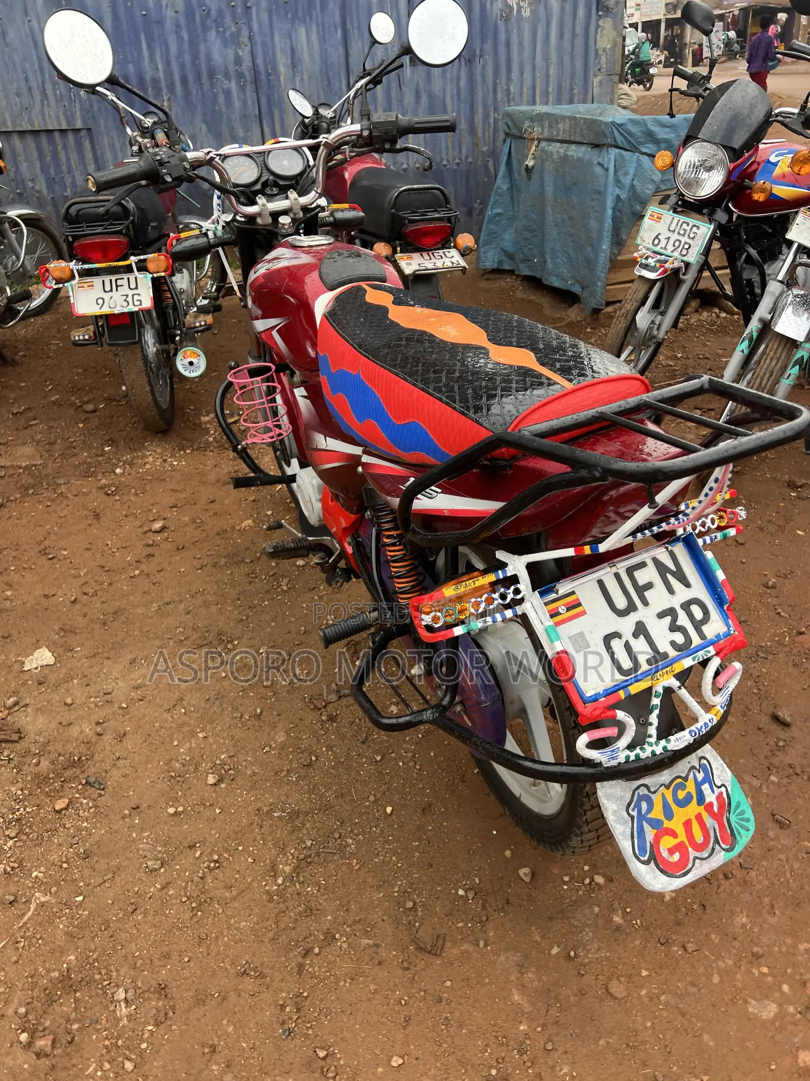 Bajaj CT 125X 2023 Red