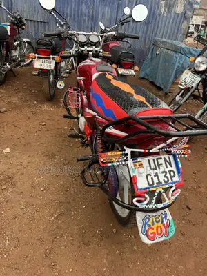 Bajaj CT 125X 2023 Red