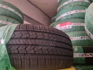 235/60r18 for Harrier Hybrid, Kawundo.