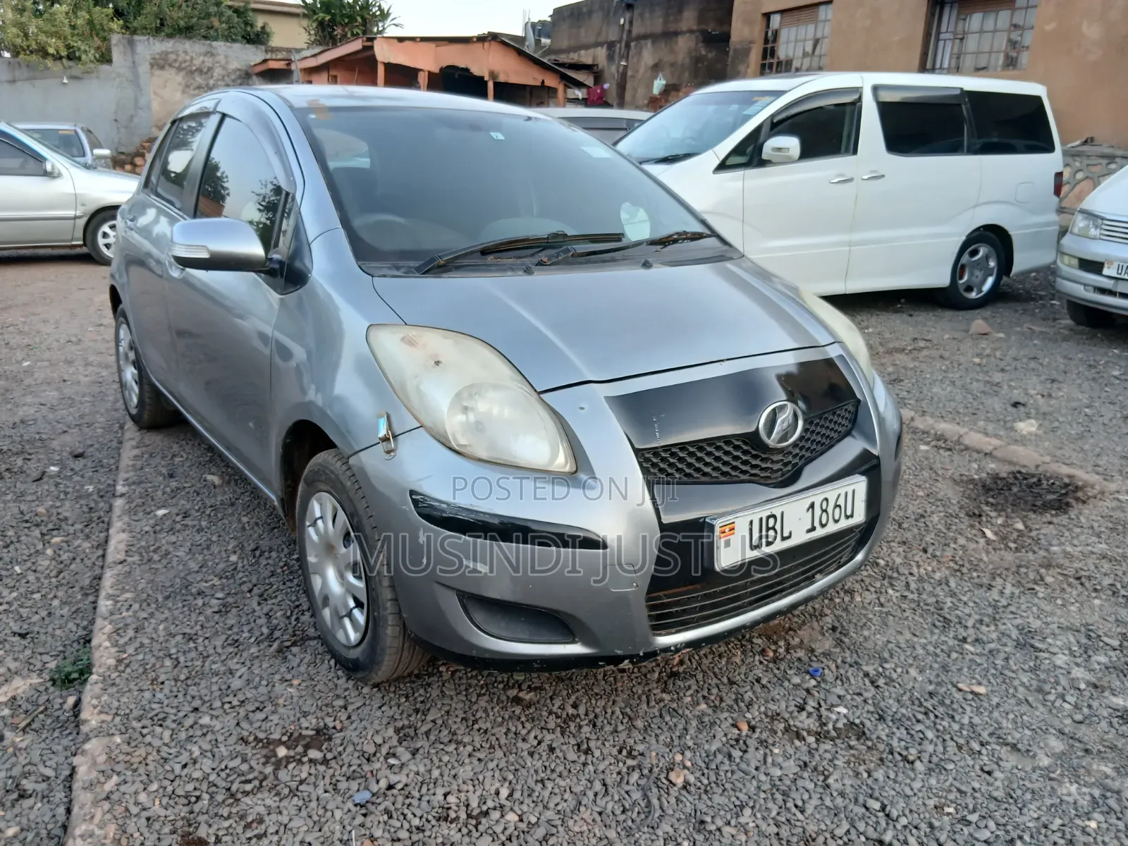 Toyota Vitz 2009 Green