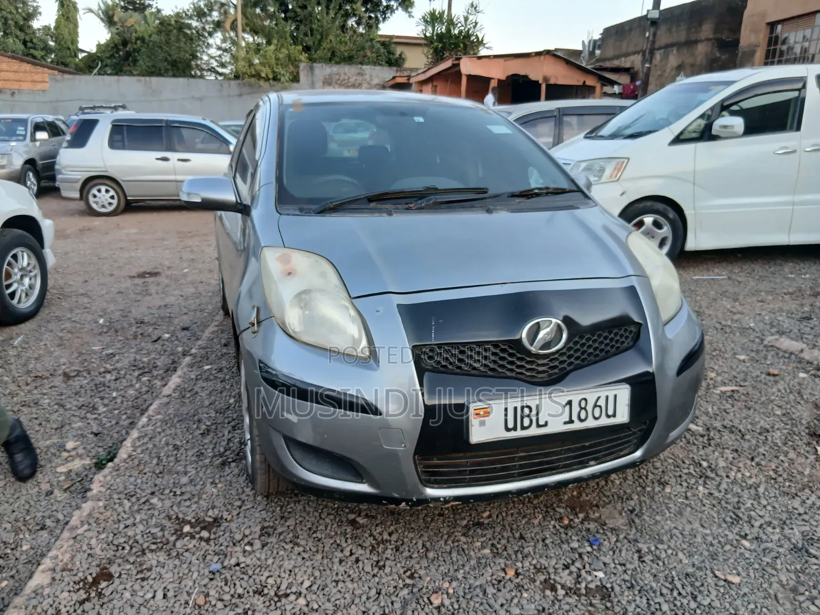 Toyota Vitz 2009 Green