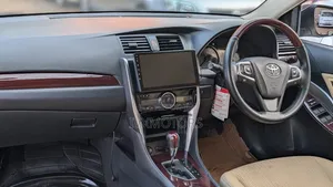 Toyota Premio 2016 Silver