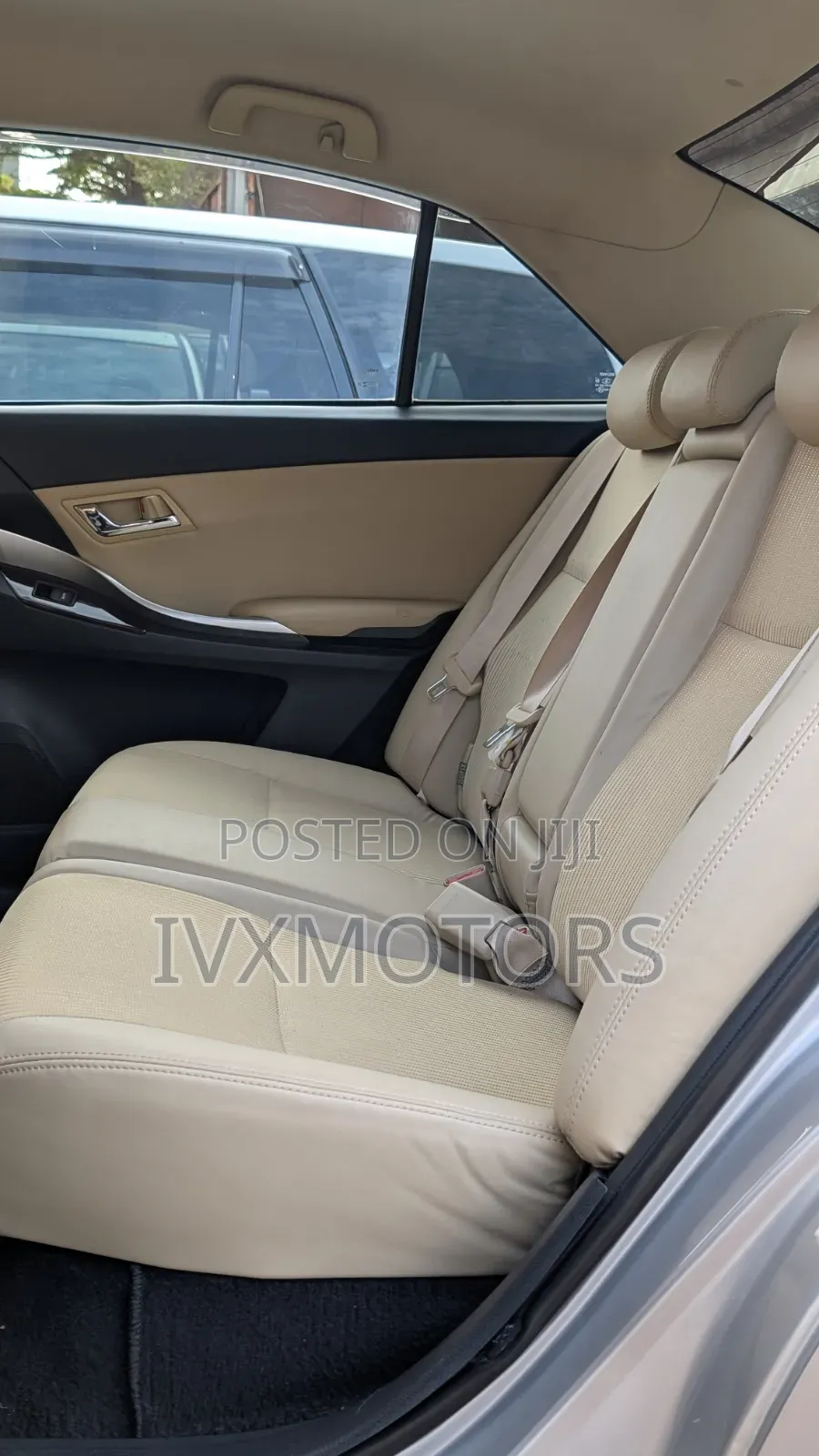 Toyota Premio 2016 Silver