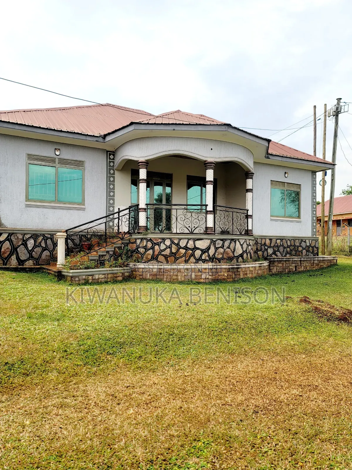 Furnished 3bdrm Bungalow in Kitende, Central Division for sale