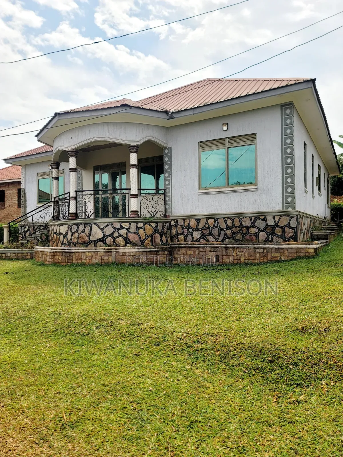 Furnished 3bdrm Bungalow in Kitende, Central Division for sale
