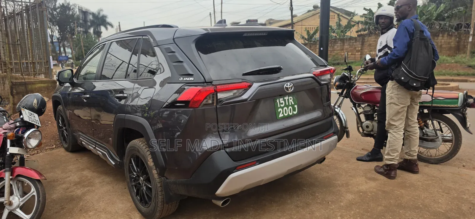 Toyota RAV4 2021 Gray