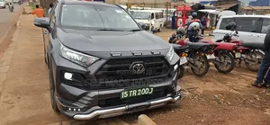 Toyota RAV4 2021 Gray