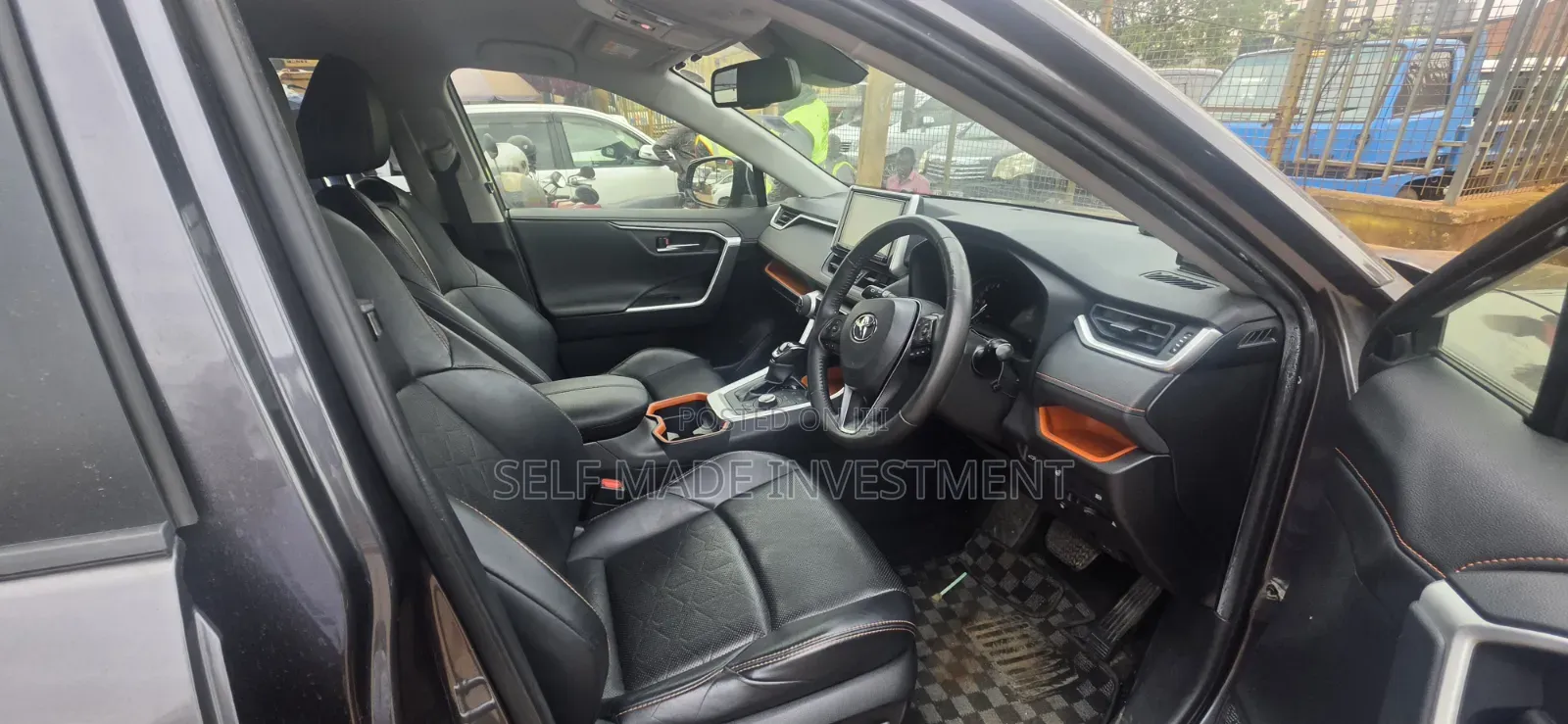 Toyota RAV4 2021 Gray