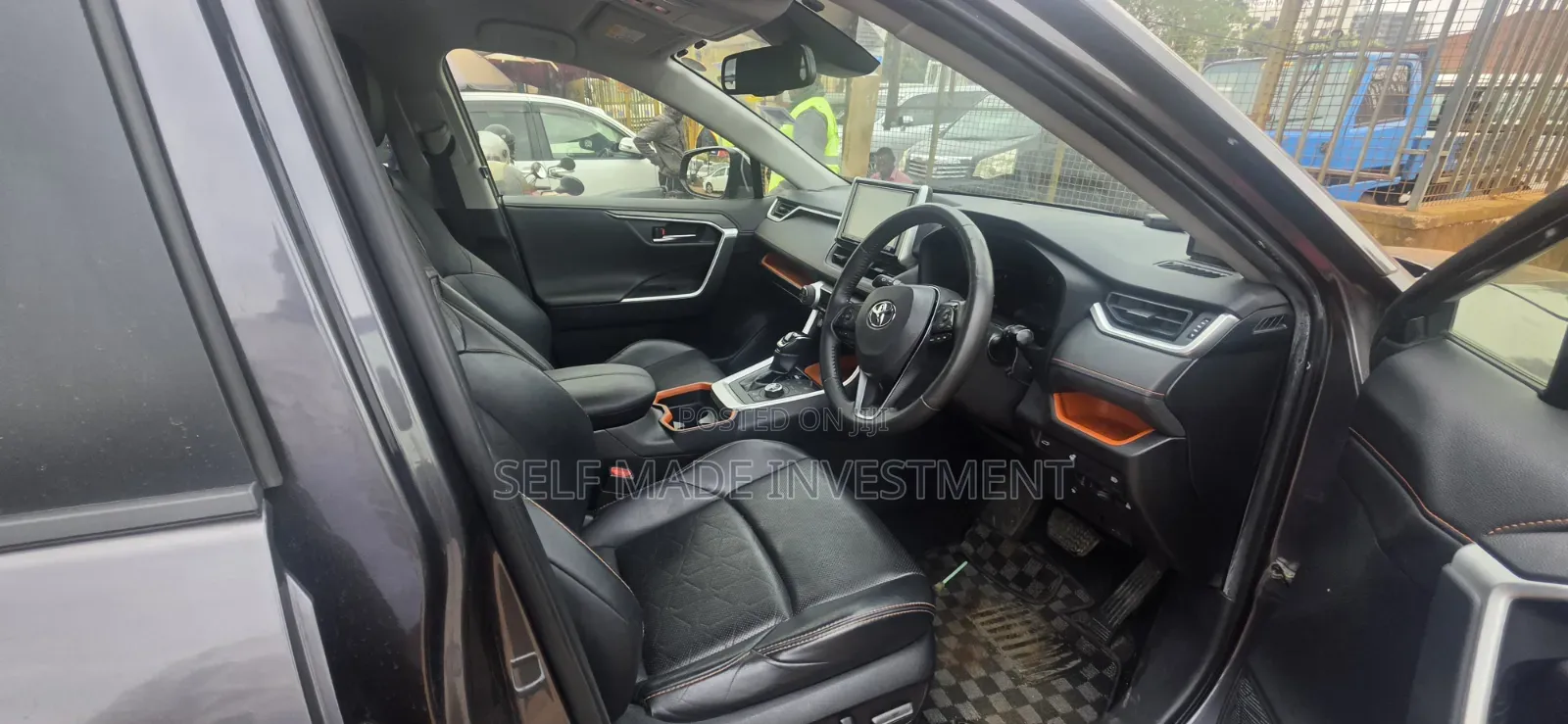 Toyota RAV4 2021 Gray