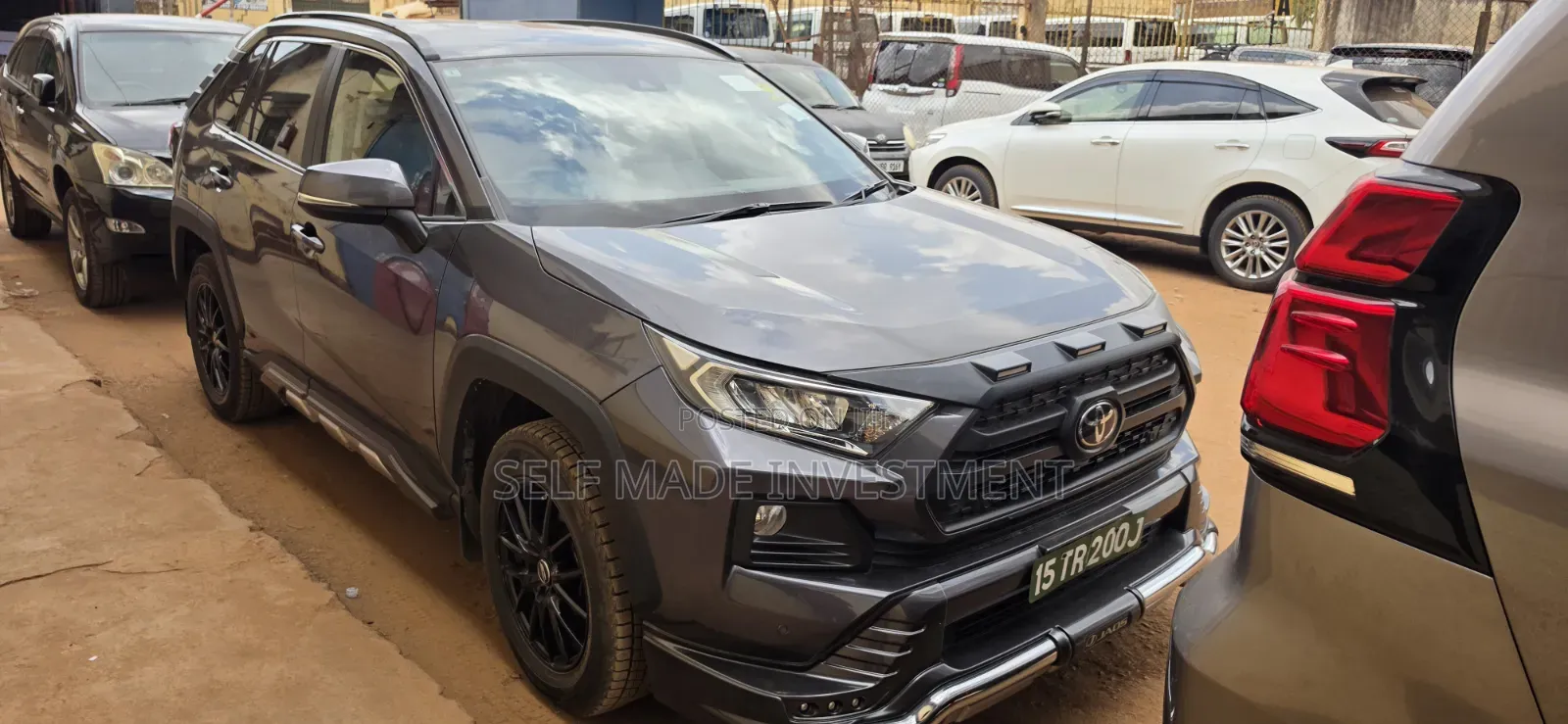 Toyota RAV4 2021 Gray