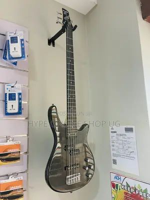 Brandnew Ibanez Black 5strings Electric Bass Guitar