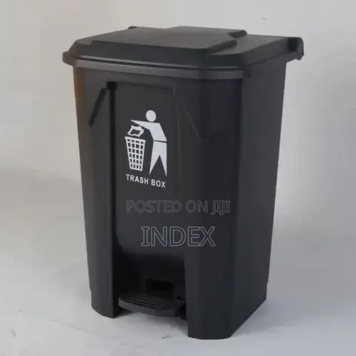 50litres Commercial-Grade Plastic Trash Can With a Foot-Operated Pedal