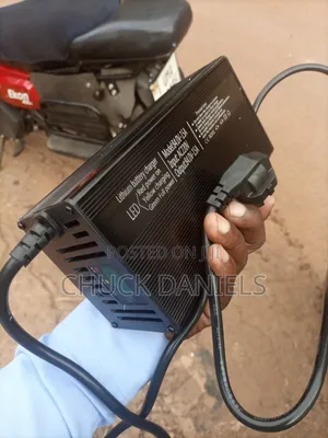 Spiro Electric Fast Charger 15a