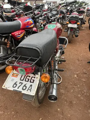 Bajaj Boxer 100 2024 Red