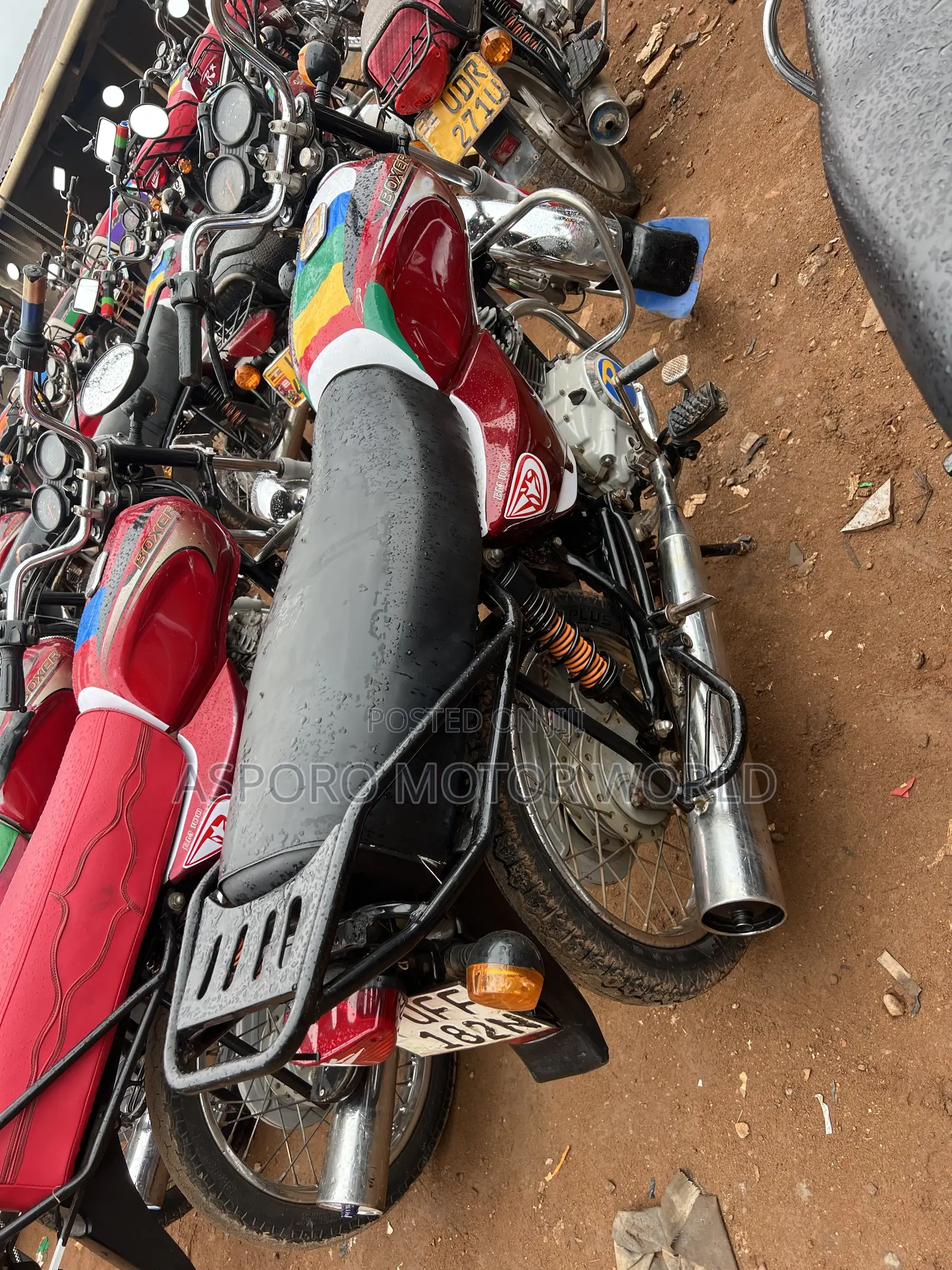 Bajaj Boxer 100 2022 Red