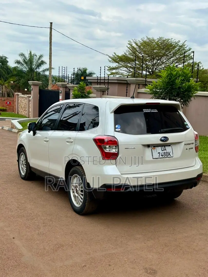 Subaru Forester SV Premium 2014 White