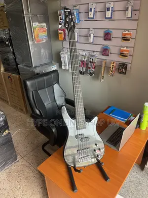 Excellent Vibes 5strings Ibanez Bass Guitar